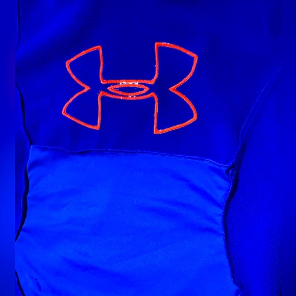 ($10) Under Armour Fleece-lined Hoody, Size SM - Picture 3 of 3